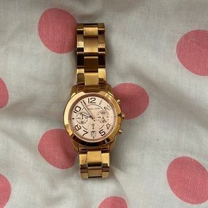MAKE AN OFFER! MICHAEL KORS ROSE GOLD WATCH!